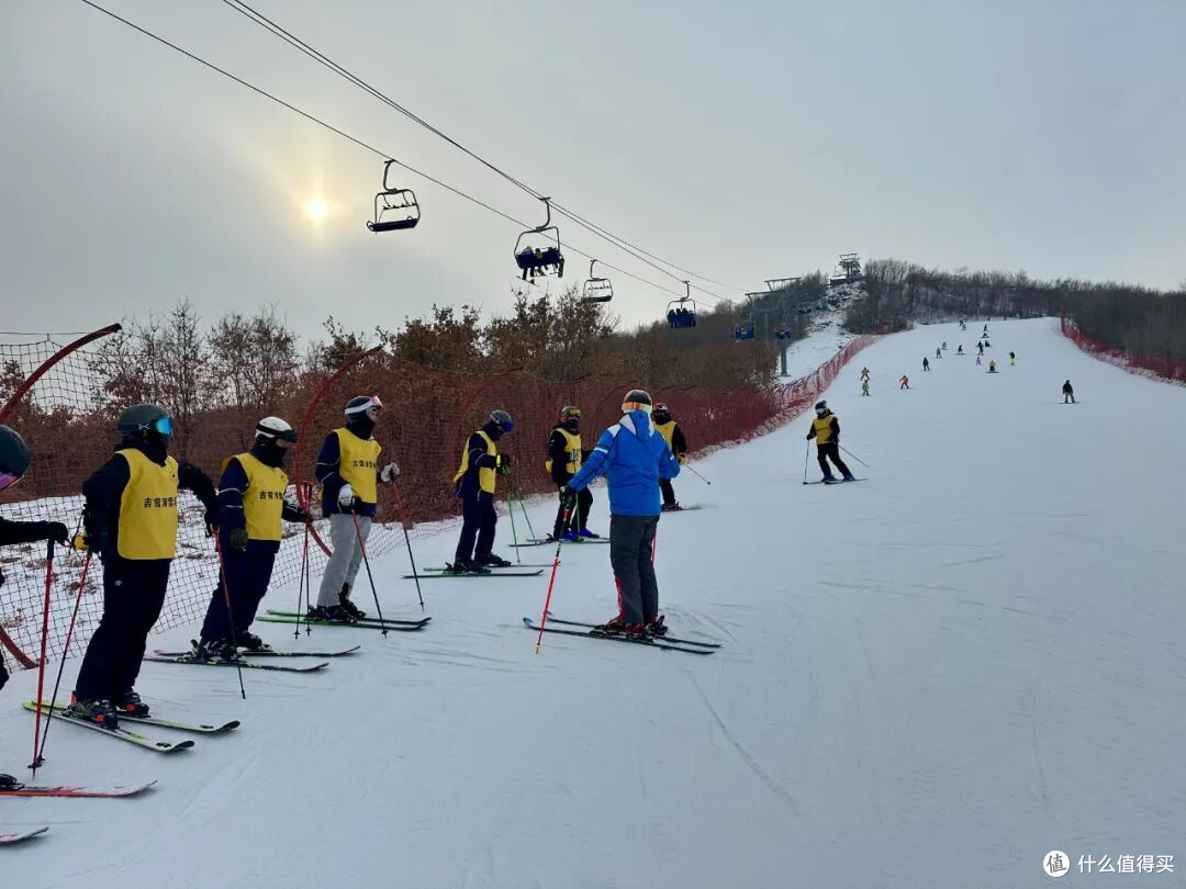 吉林吉雪滑雪场测评官日常:雪质服务双在线,新手友好度拉满