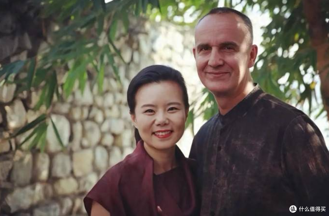 每天送一件礼物没换回婚姻?龚琳娜为挽回曾婚内出轨前夫!
