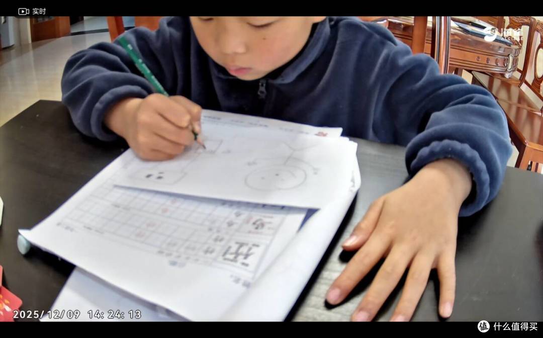 摄像头带娃?还真靠谱!华为海雀5i4K版:更高清、更智能、更安全