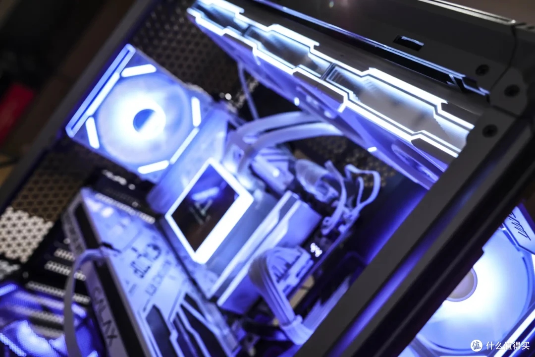 隐藏水管的高端散热，联力HydroShift II LCD-S 360TL隐流II方屏