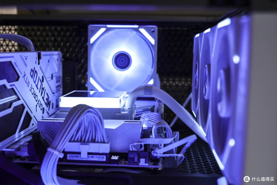 隐藏水管的高端散热，联力HydroShift II LCD-S 360TL隐流II方屏