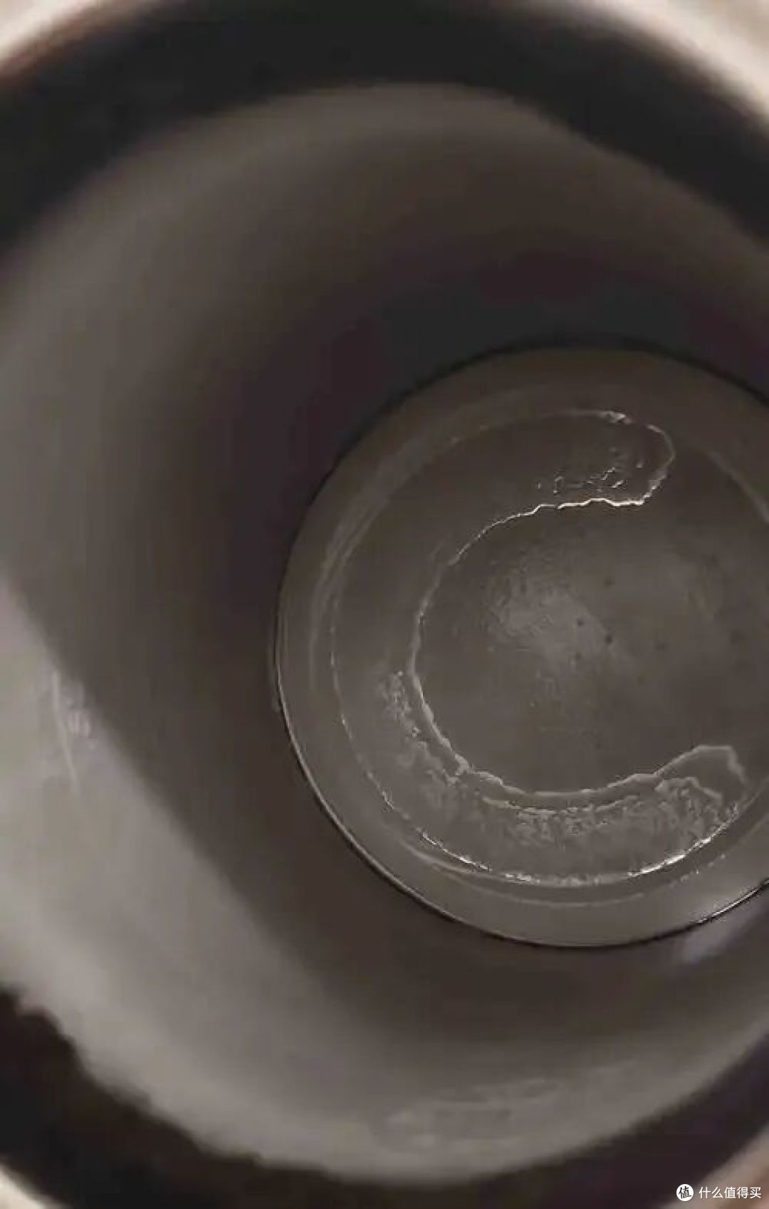 马上停止使用这种保温杯，热水进“毒水”出，很多人都在用！