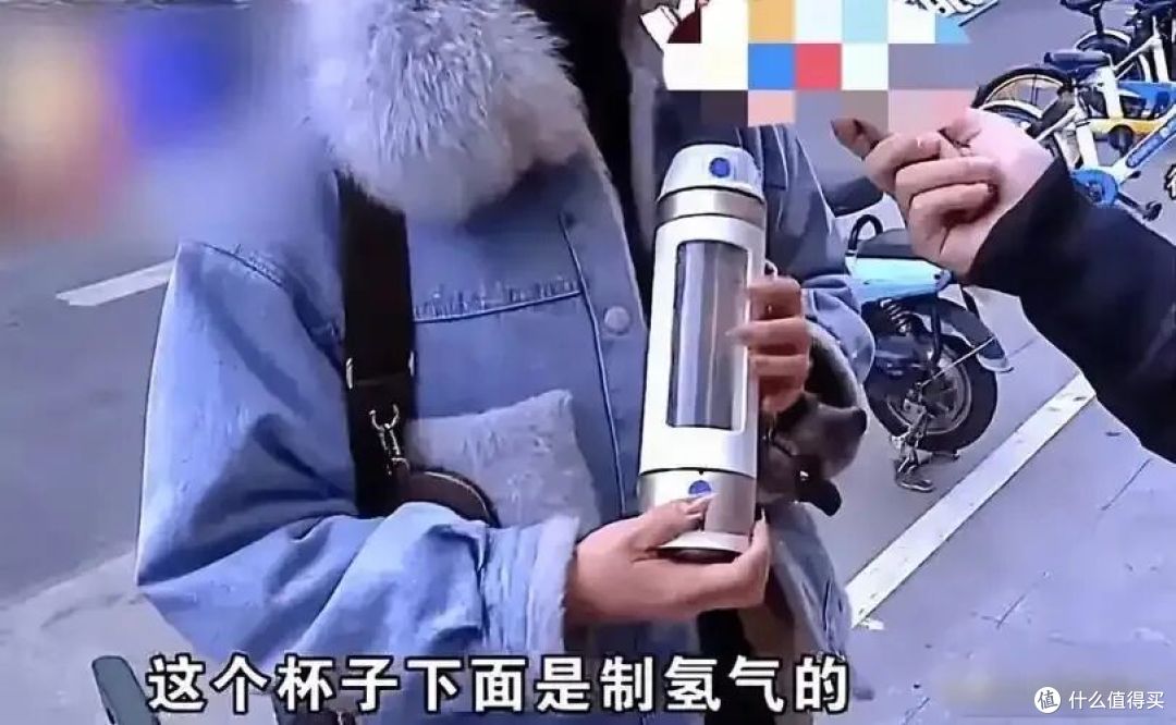 马上停止使用这种保温杯，热水进“毒水”出，很多人都在用！