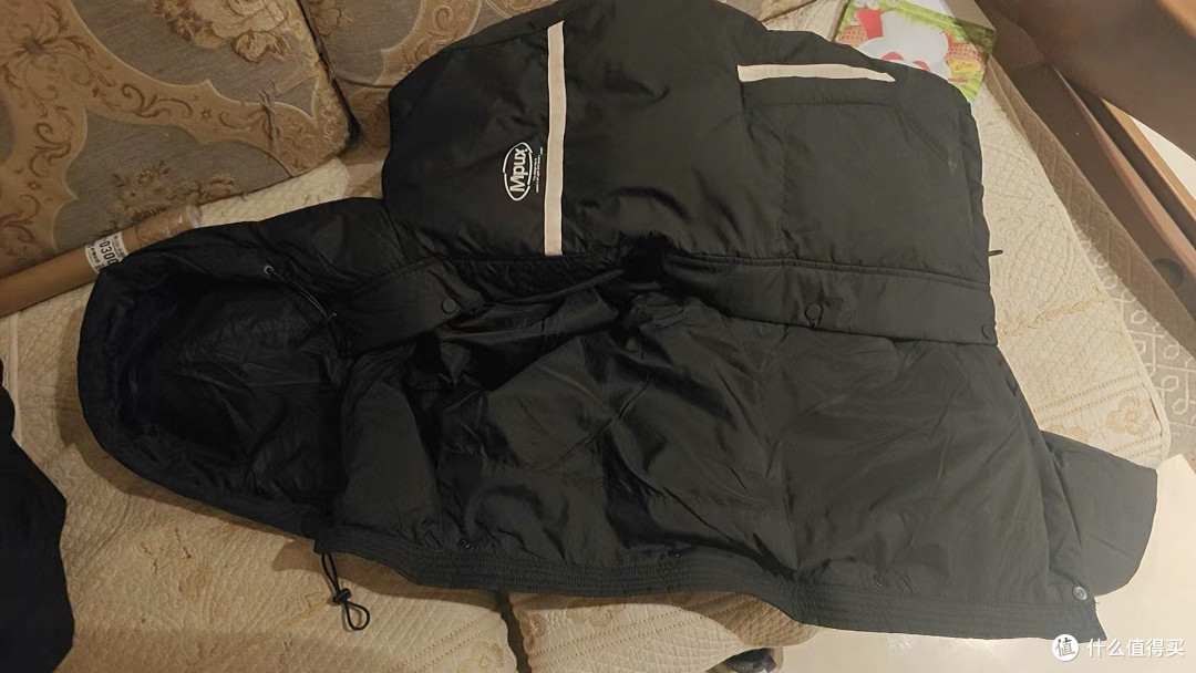 冬季穿搭指南|羽绒服+高领毛衣+皮裤,暖感与格调双在线