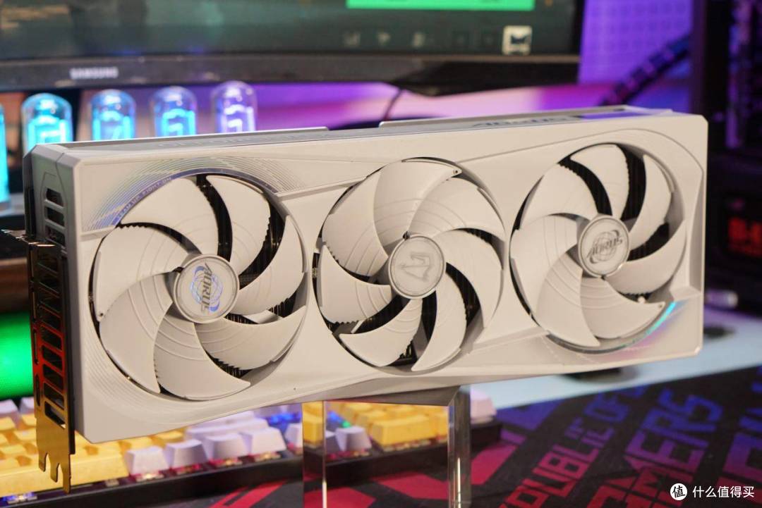超级甜点:技嘉RTX 5080超级雕
