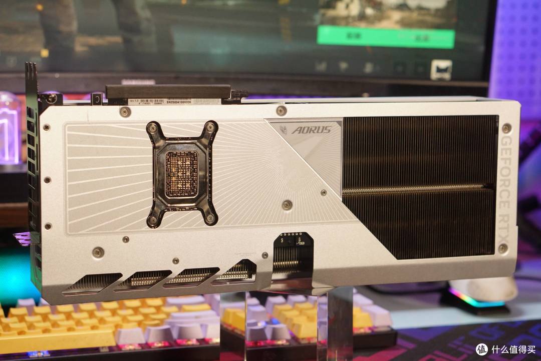 超级甜点:技嘉RTX 5080超级雕