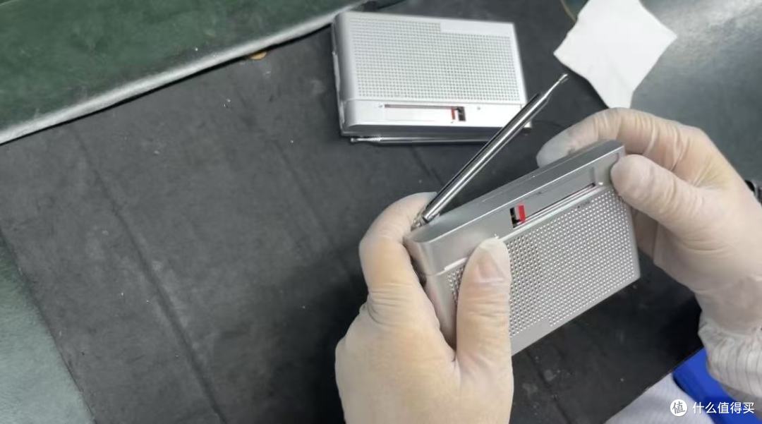 传统与智能的博弈：智能化能否拯救收音机行业？