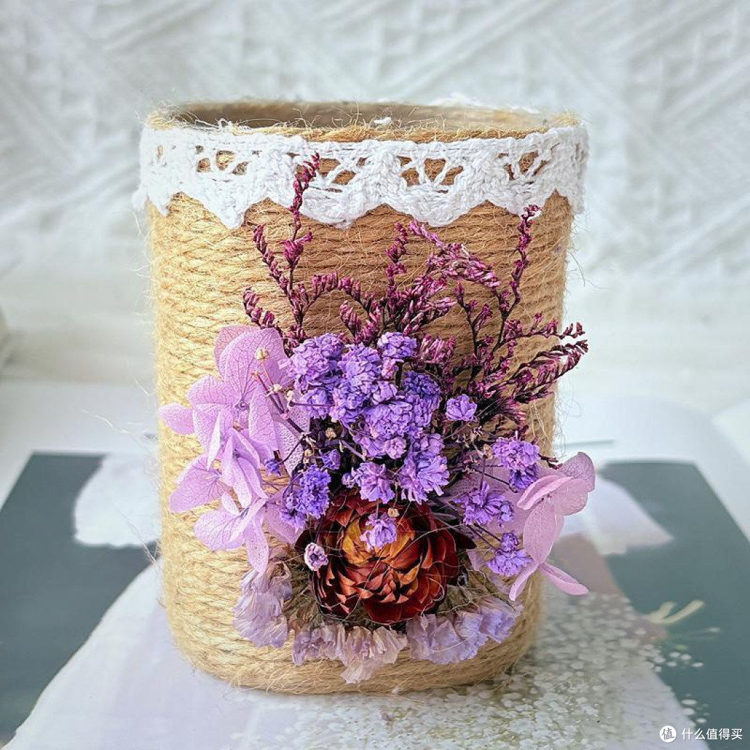 手作治愈时刻|干花笔筒DIY,定格美好满溢温情