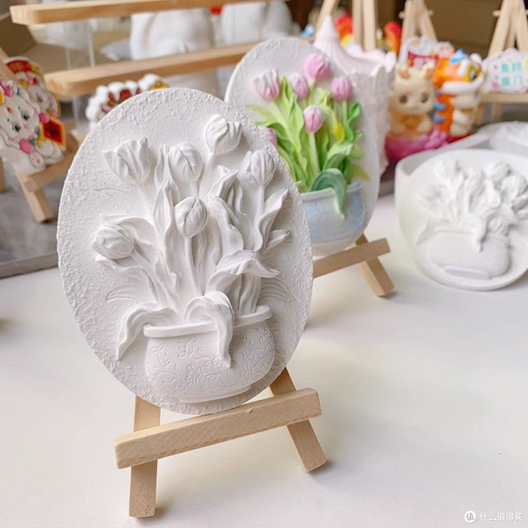 小众兴趣发电|石膏郁金香花牌DIY,指尖绘出治愈小美好
