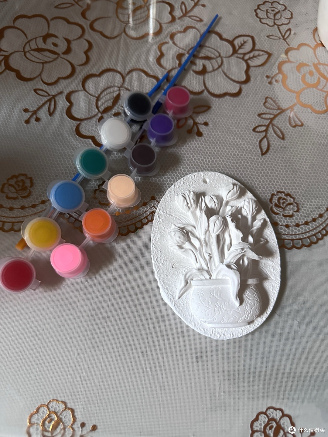 小众兴趣发电｜石膏郁金香花牌DIY，指尖绘出治愈小美好