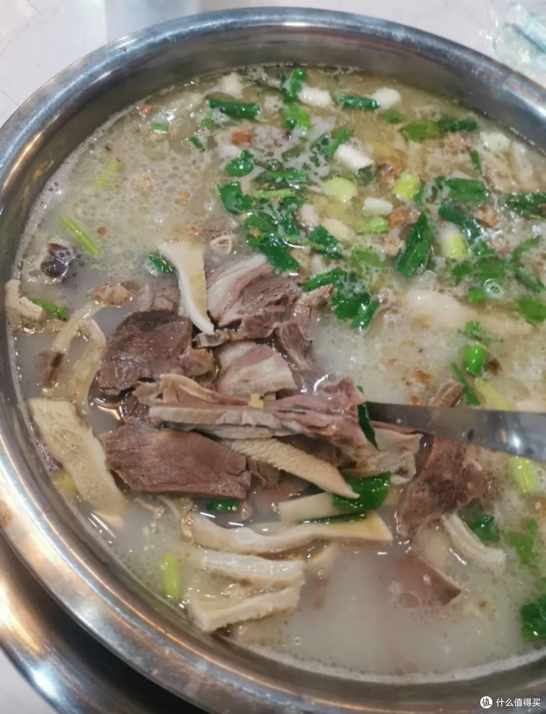 成都郫都私藏!32年羊肉汤锅店,豌豆尖才是灵魂