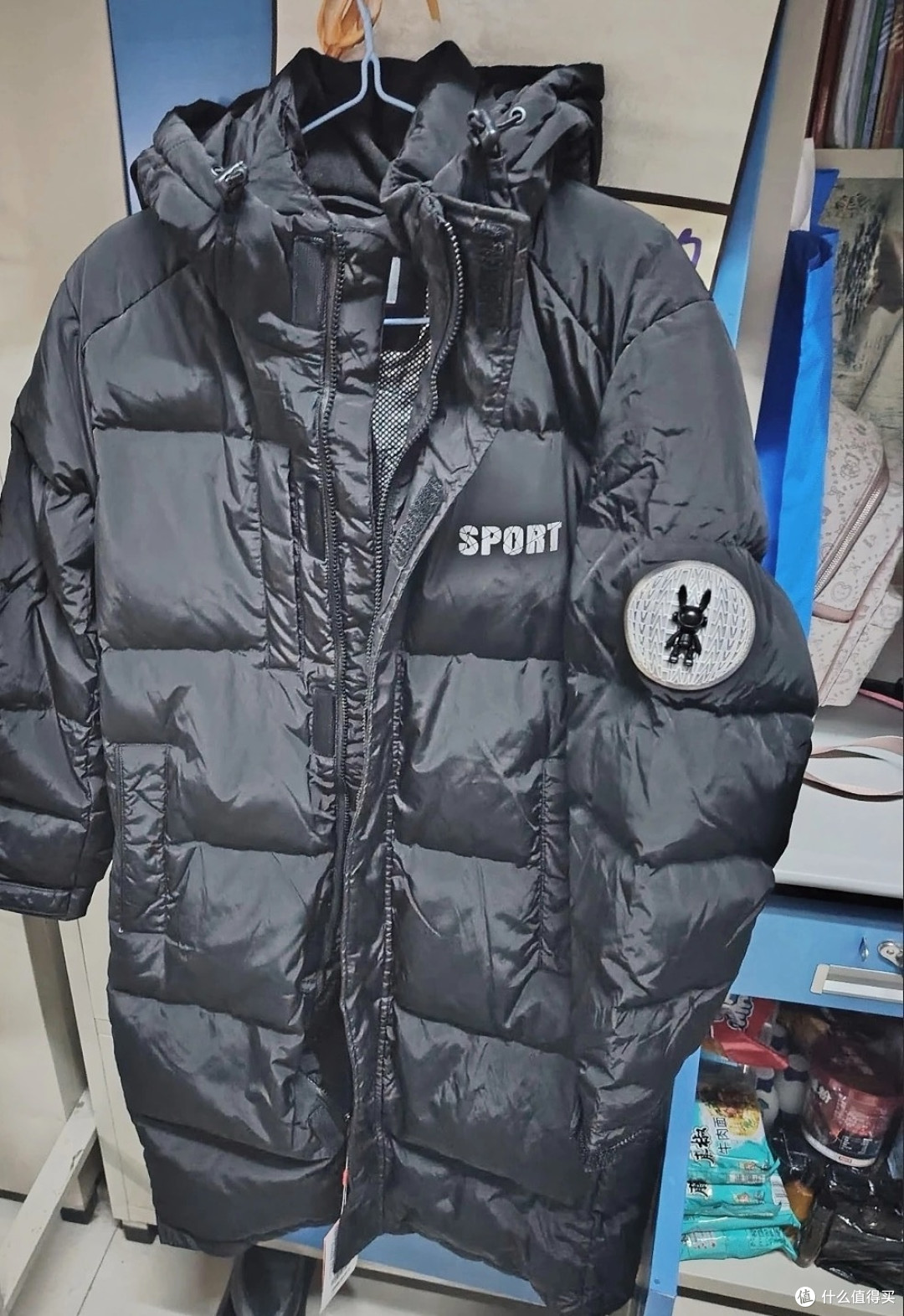 冬季旅行穿搭封神!鸭鸭2025情侣羽绒服,好看不冻人