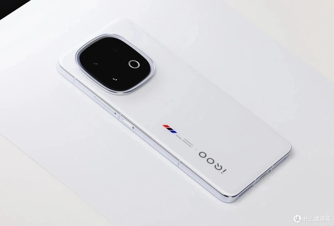 16GB+512GB,12月降至“冰点价”的3款手机,售价更亲民了