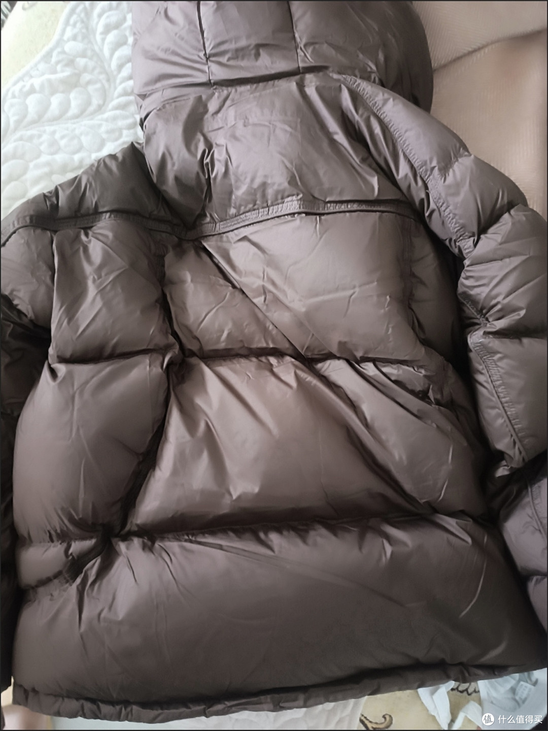 冬季旅行穿高质量羽绒服,保暖好看不冻人