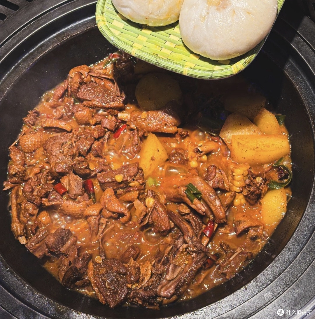 东北铁锅炖大鹅:冬日暖身佳肴