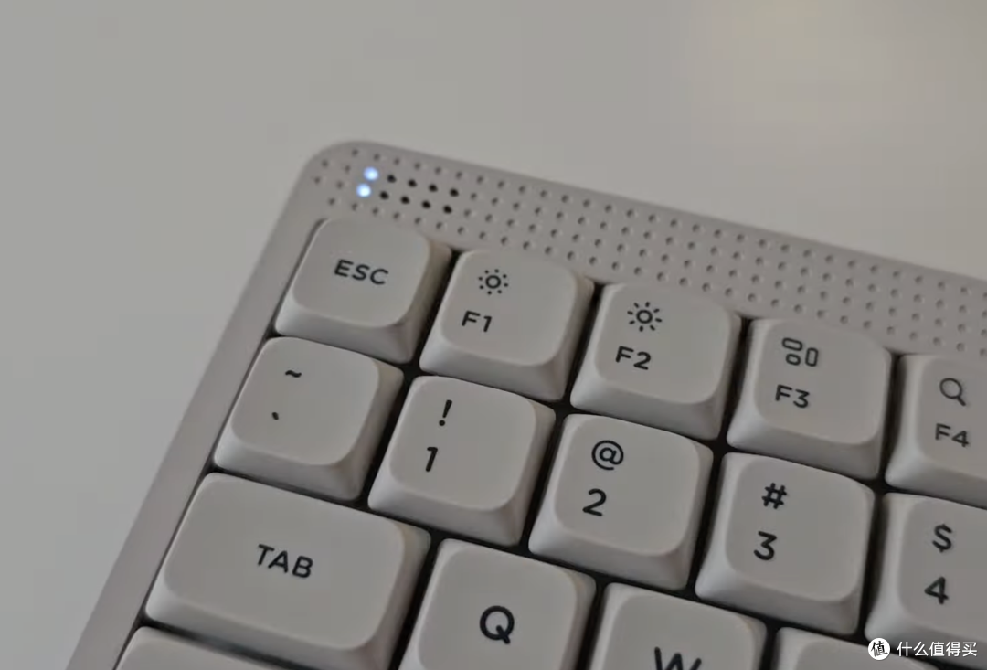极致简约的NuPhy Node75:三百多块的矮轴键盘,竟和ipod同源?