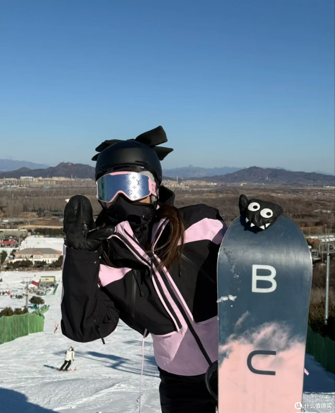 雪季本命黑雪服！小众显瘦还抗冻，单双板都适配
