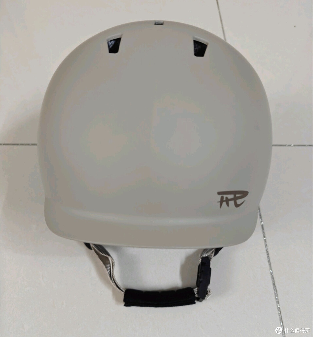 锐伍REV F3滑雪头盔:亚洲头型专属设计