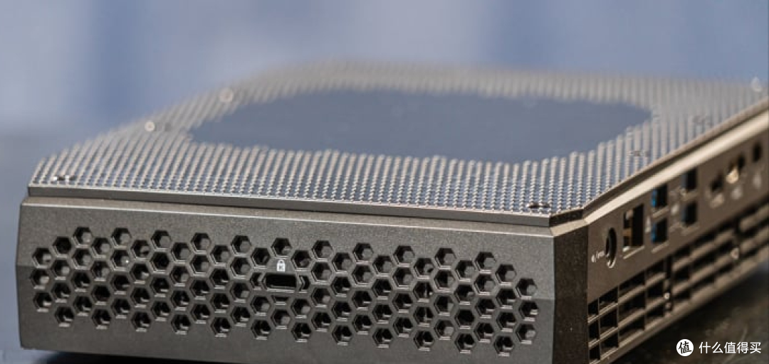 英特尔 NUC 11 发烧友套件(NUC11PHKi7C,“幻影峡谷”)评测