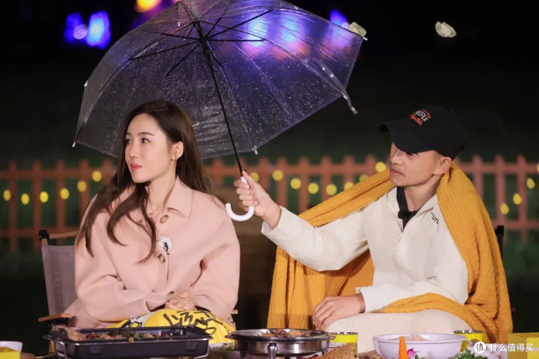 《新闻女王》中的李施嬅,在生活中不是大女主剧,日常微笑面对!