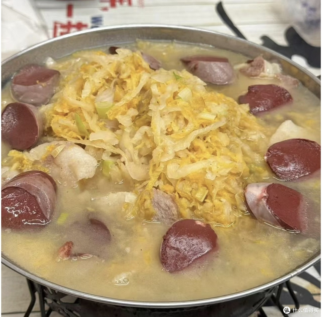 冬日东北杀猪菜，暖暖一锅香到跺脚