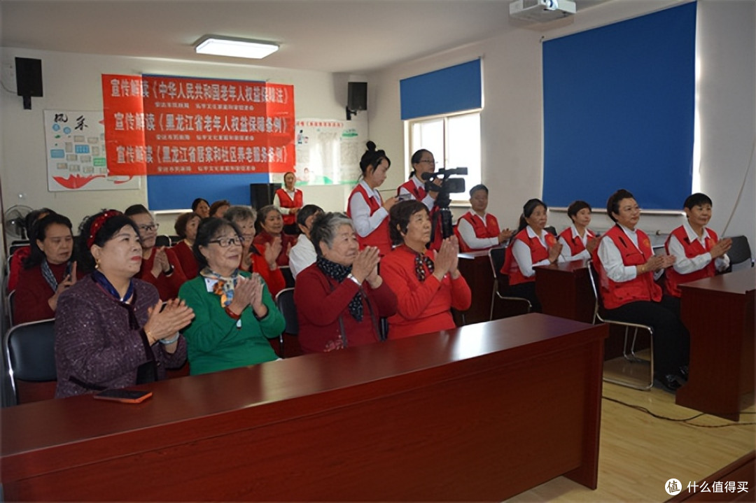 安达市：普法宣讲进社区养老院 守护老人幸福晚年