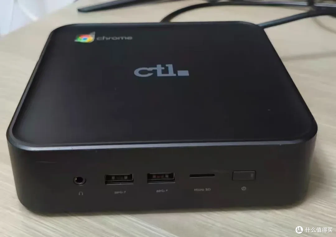 12.14 340元的饭盒小主机，搭载15W低功耗CPU！内置5个USB 3.0口