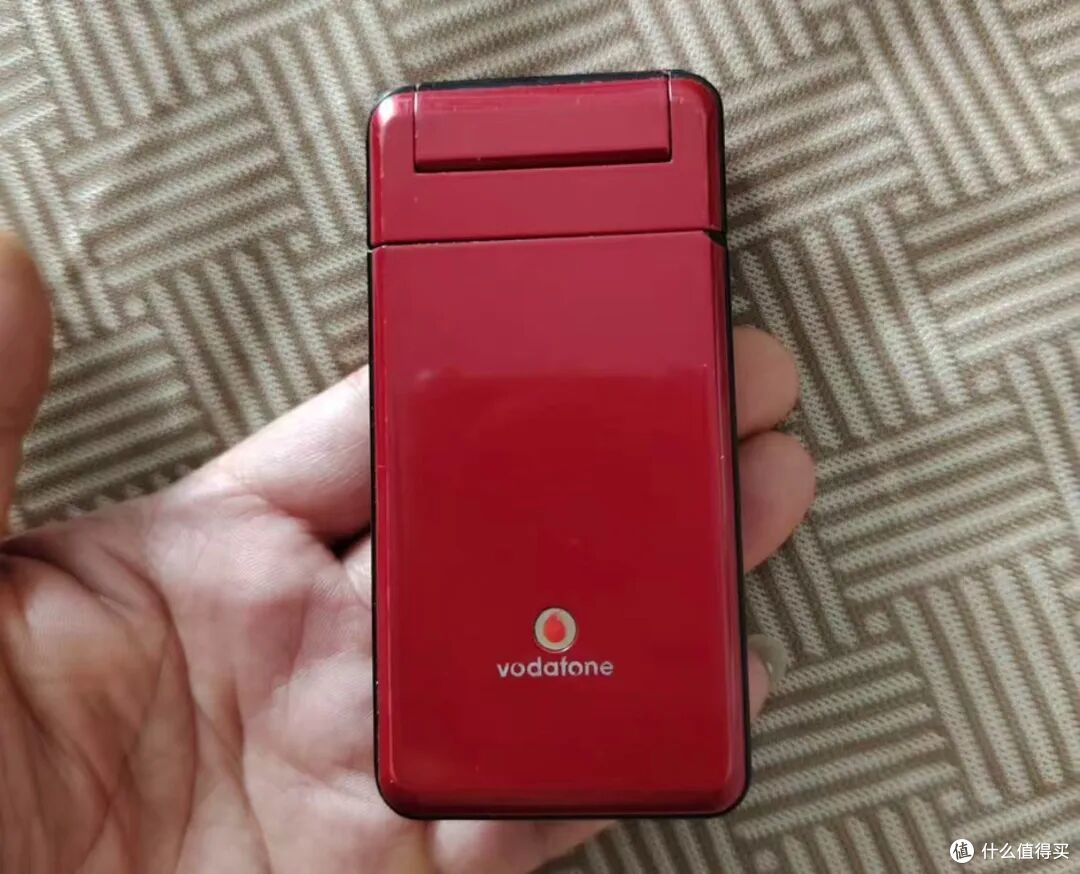 曾经最屌的洋垃圾手机!自带320万CCD镜头,屏幕还能旋转