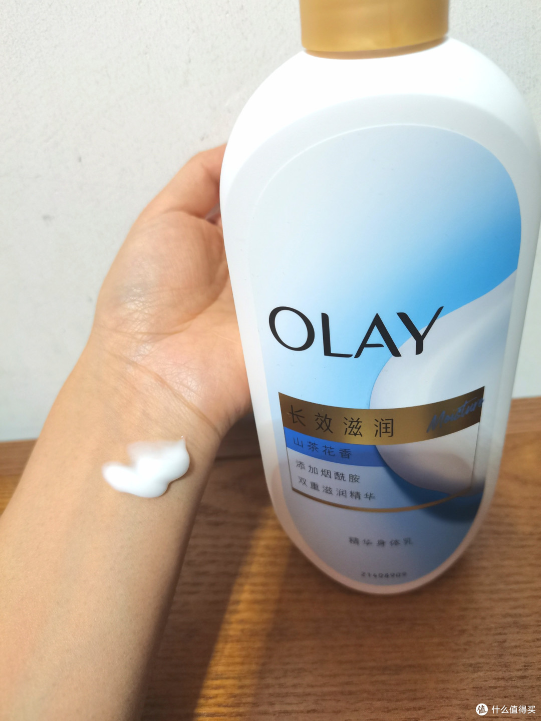 秋冬干皮必冲!OLAY身体乳拯救脱皮尴尬!