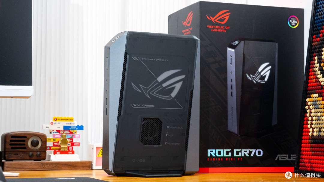 巴掌大机身塞下X3D处理器？ROG魔霸9 MINI颠覆认知