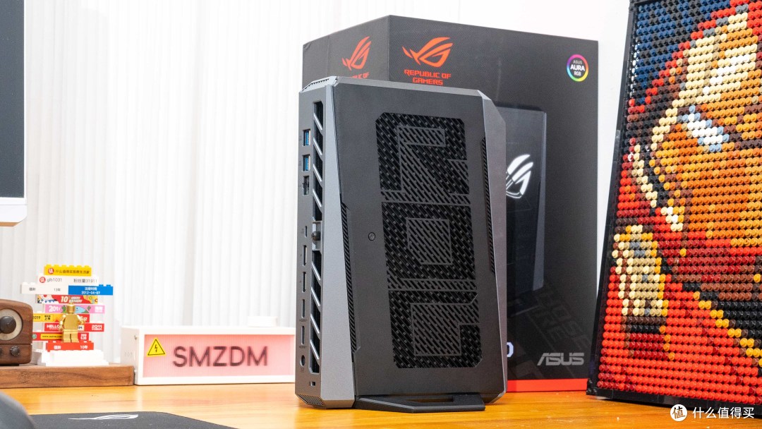 巴掌大机身塞下X3D处理器？ROG魔霸9 MINI颠覆认知