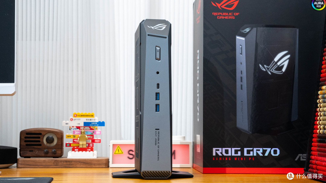 巴掌大机身塞下X3D处理器？ROG魔霸9 MINI颠覆认知