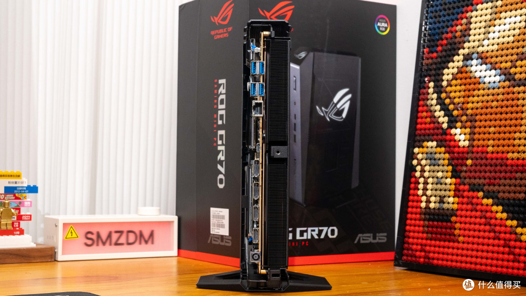 巴掌大机身塞下X3D处理器？ROG魔霸9 MINI颠覆认知
