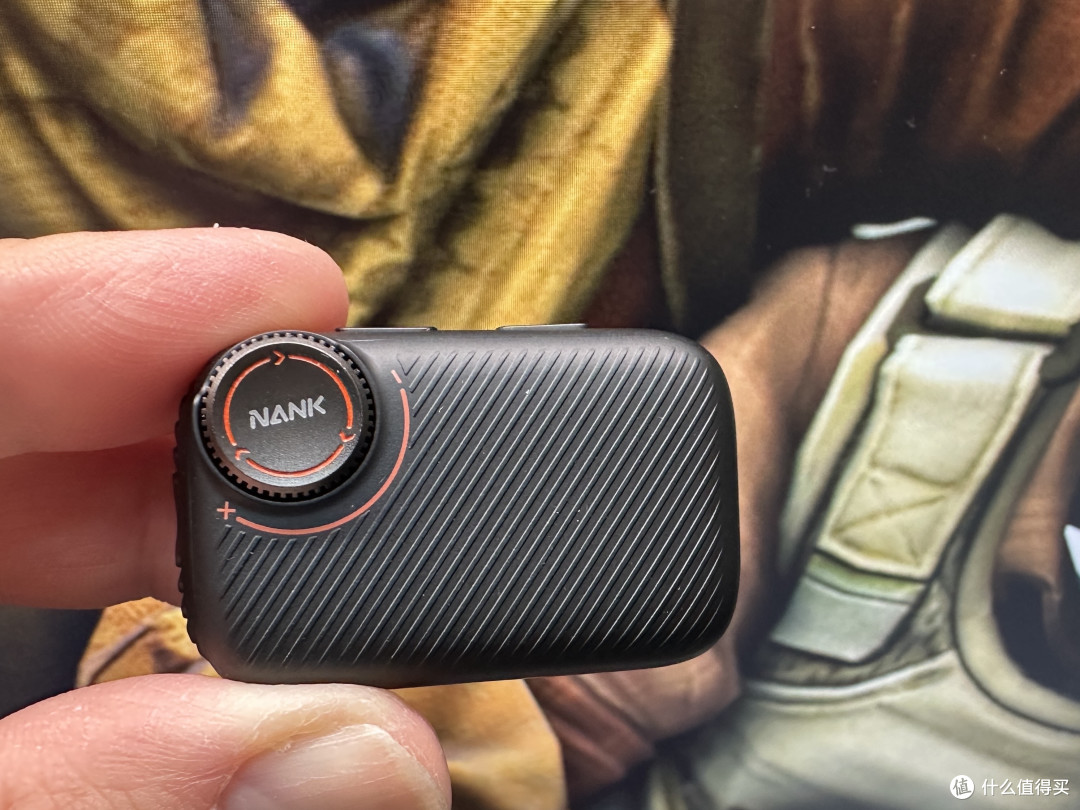 告别闷声与折腾,南卡 Qmic 成数码博主的收音刚需