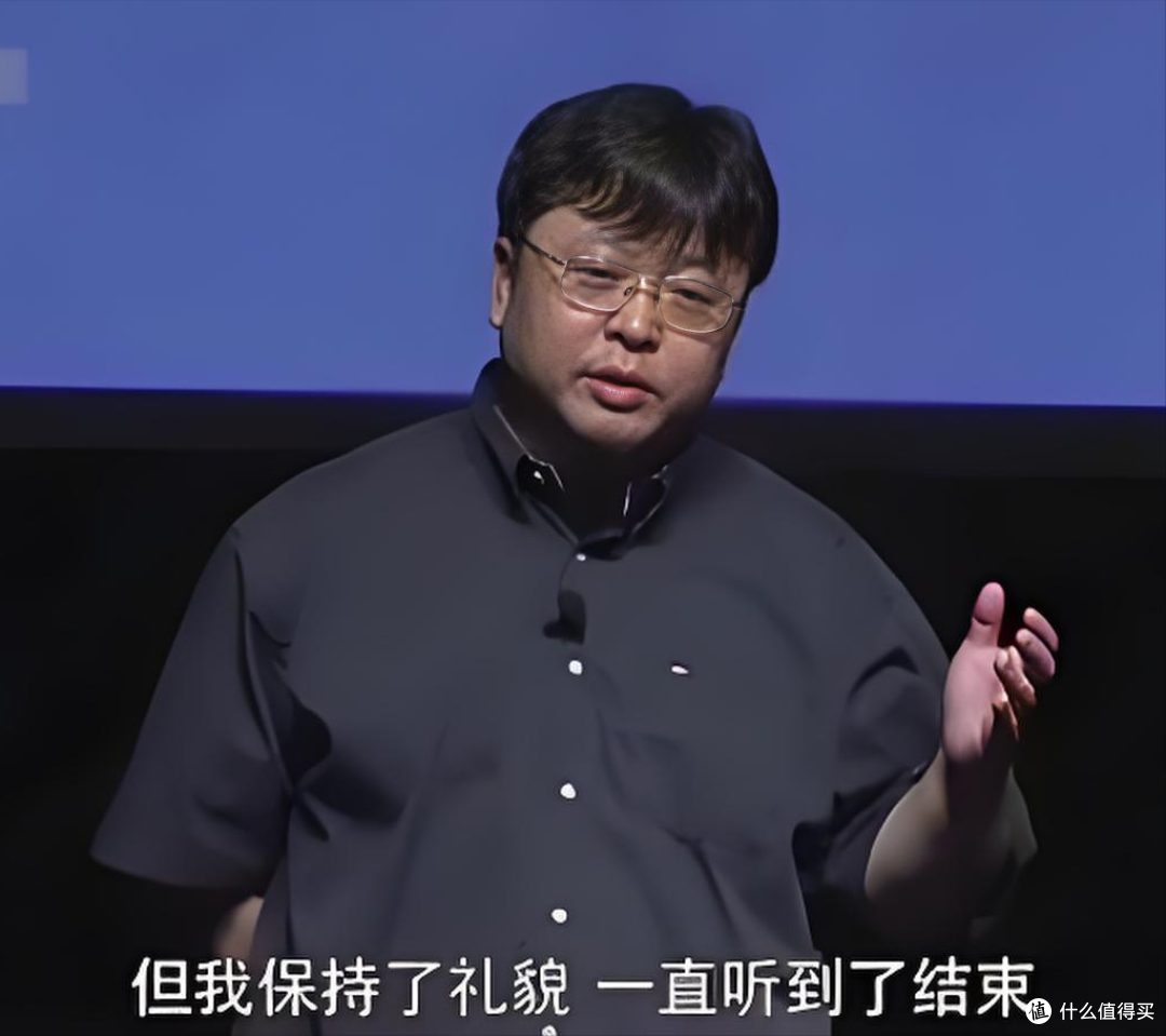 罗永浩怒喷华为、小米等“牙膏厂”,点赞豆包手机让大厂担惊受怕