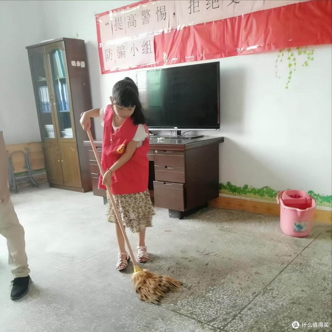 志愿者唐小婷的公益足迹:七年热忱,1113.5小时的温暖践行