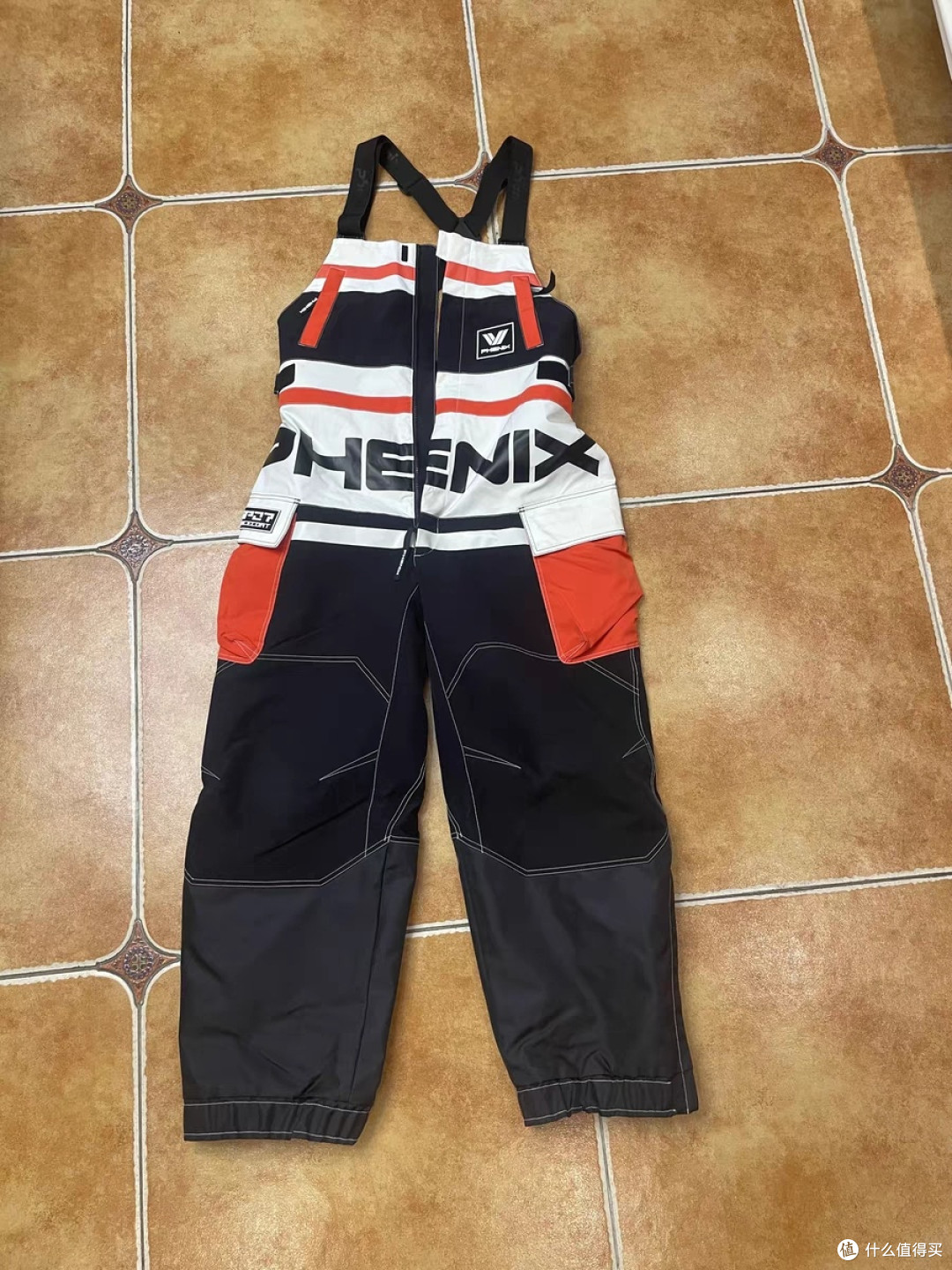 雪季玩家私藏!菲尼克斯SP27滑雪服,颜值实力双在线