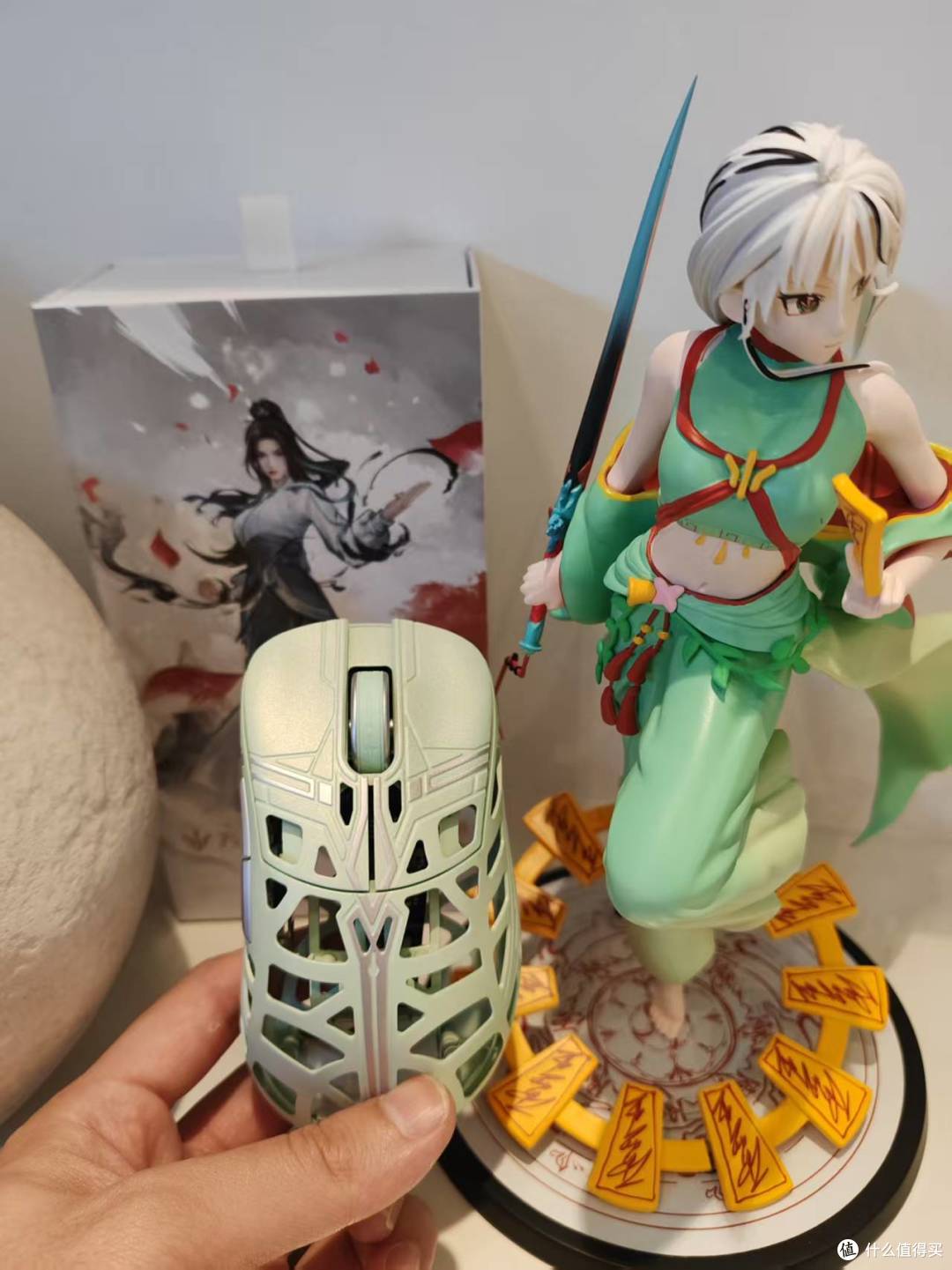 剑来粉必入!开箱万灵X剑来联名鼠标,颜值和细节击中我的新巴!