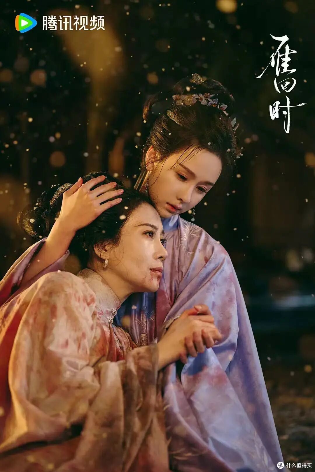 迪丽热巴的“疯刀”美学封神，妆容凸显疏离的氛围感，清冷利落_影视_什么值得买