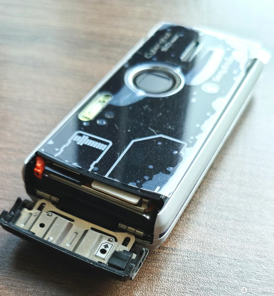 索尼爱立信K850i:那个让我“打字打到手抽筋”的手机