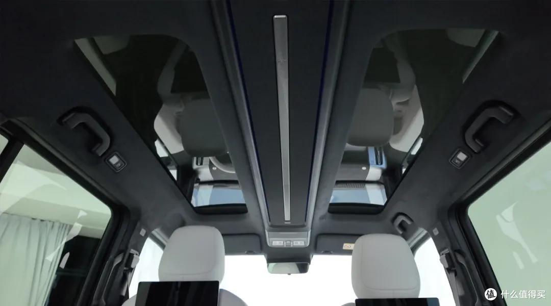 复古方盒子iCAR V27,舒适的操控体验,它的硬派越野风格适合家用