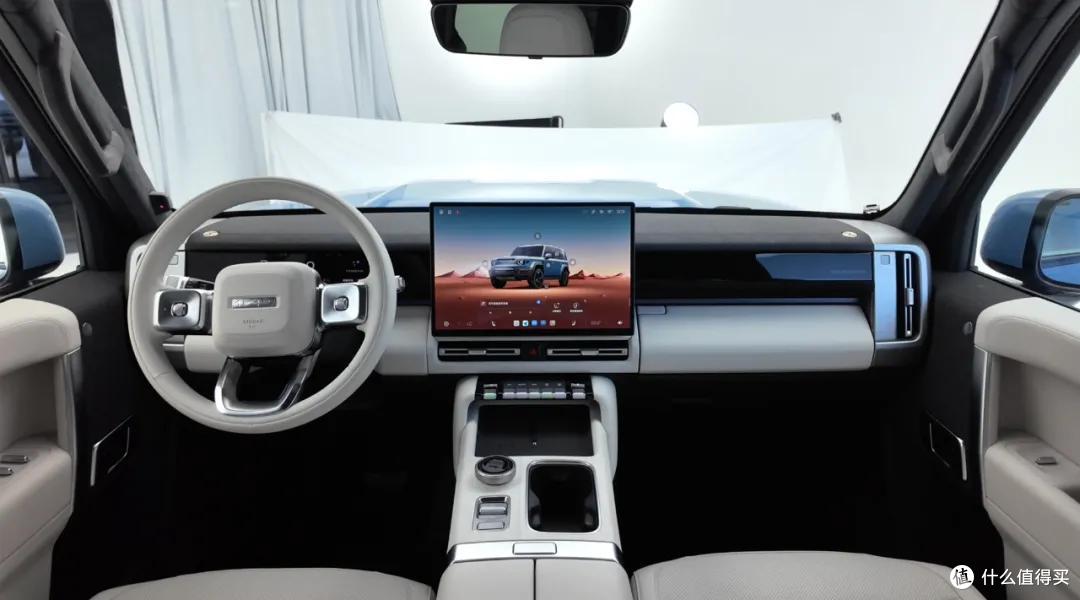 复古方盒子iCAR V27,舒适的操控体验,它的硬派越野风格适合家用