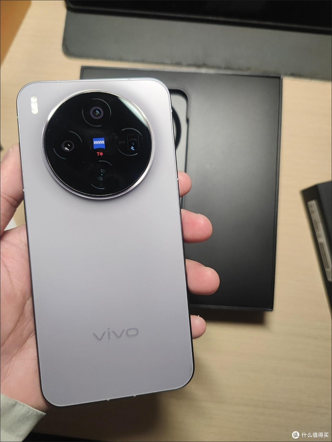 vivo X300影像与性能兼备的小屏旗舰