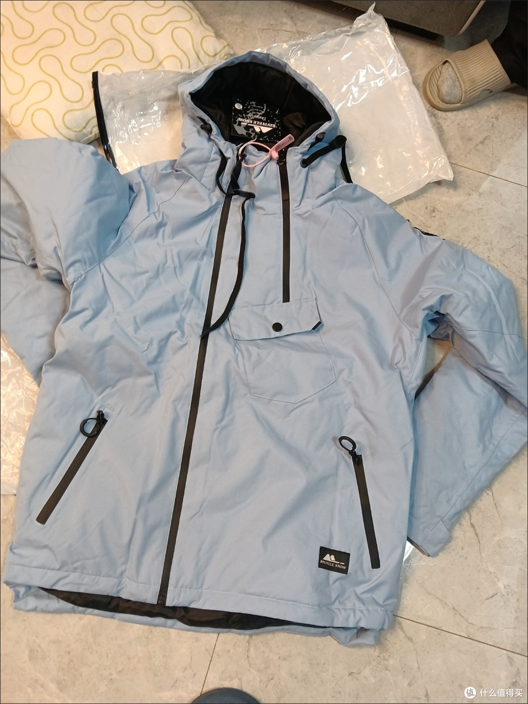 雪场情侣出片神器！2025新款滑雪服套装，单双板全能适配