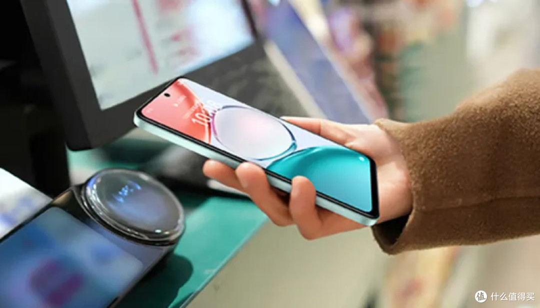 荣耀豁出去了,512GB+7000mAh+2米抗摔,顶配版突降至1340元