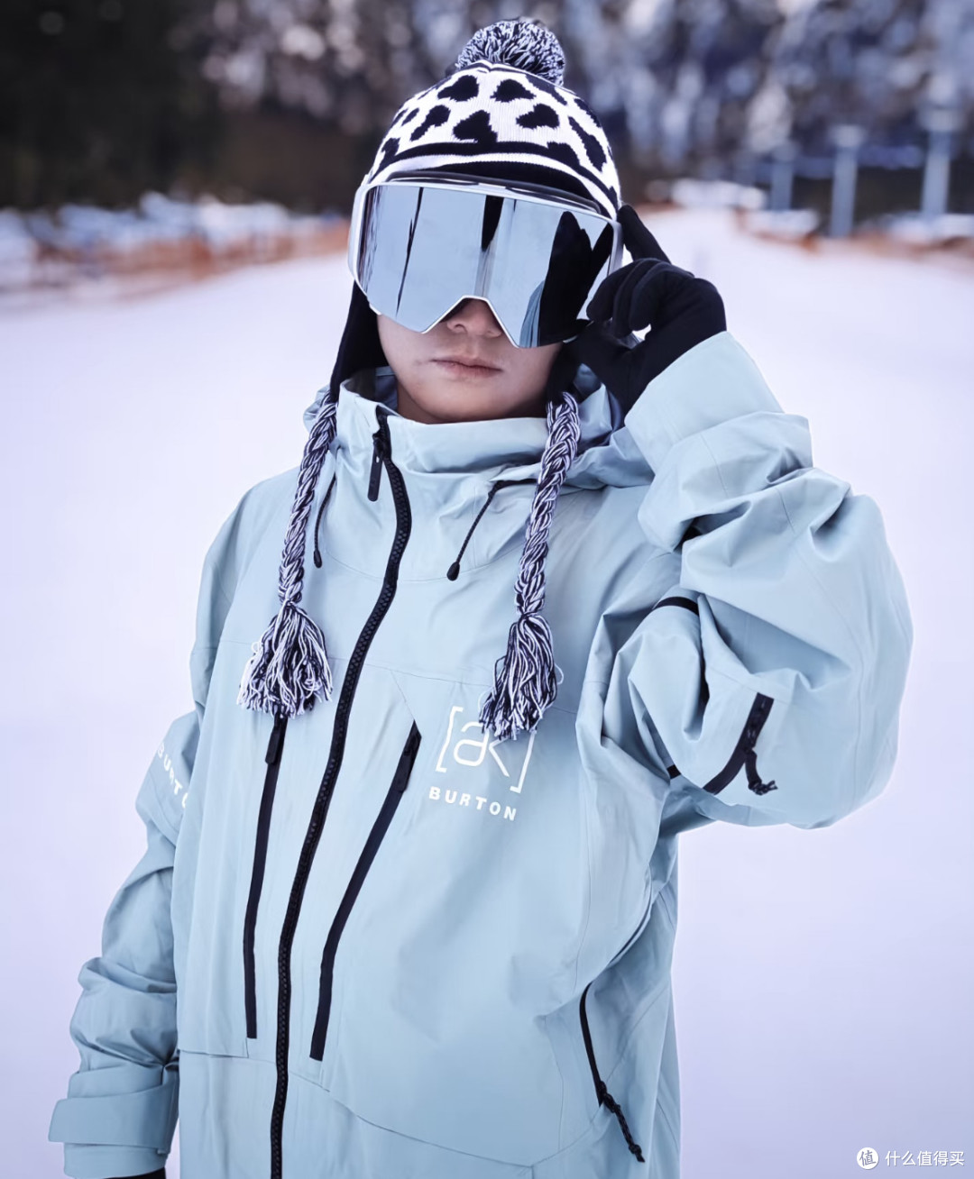 专业滑雪服的动态保暖设计