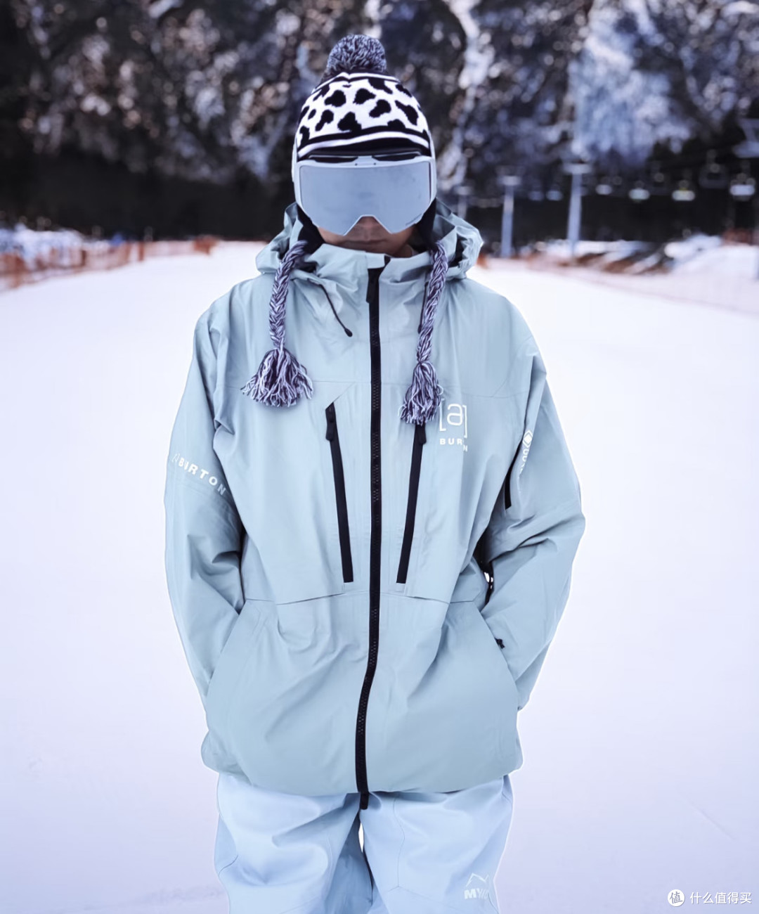 专业滑雪服的动态保暖设计
