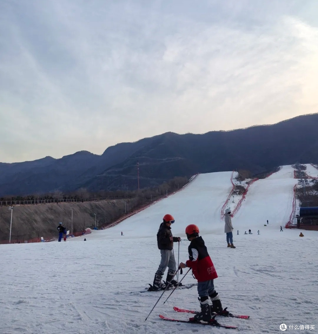 北京西山滑雪场:高性价比滑雪首选