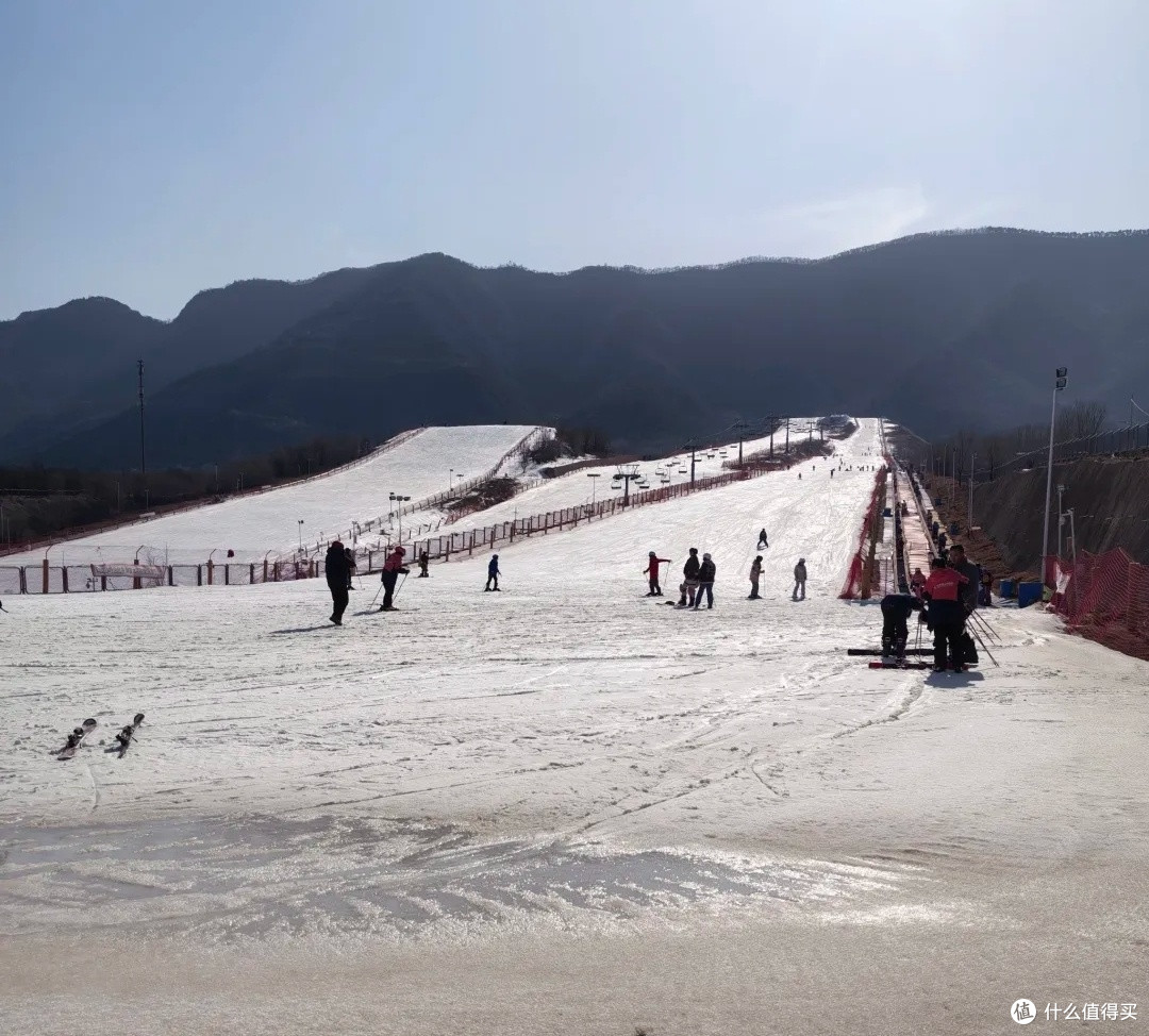 北京西山滑雪场:高性价比滑雪首选