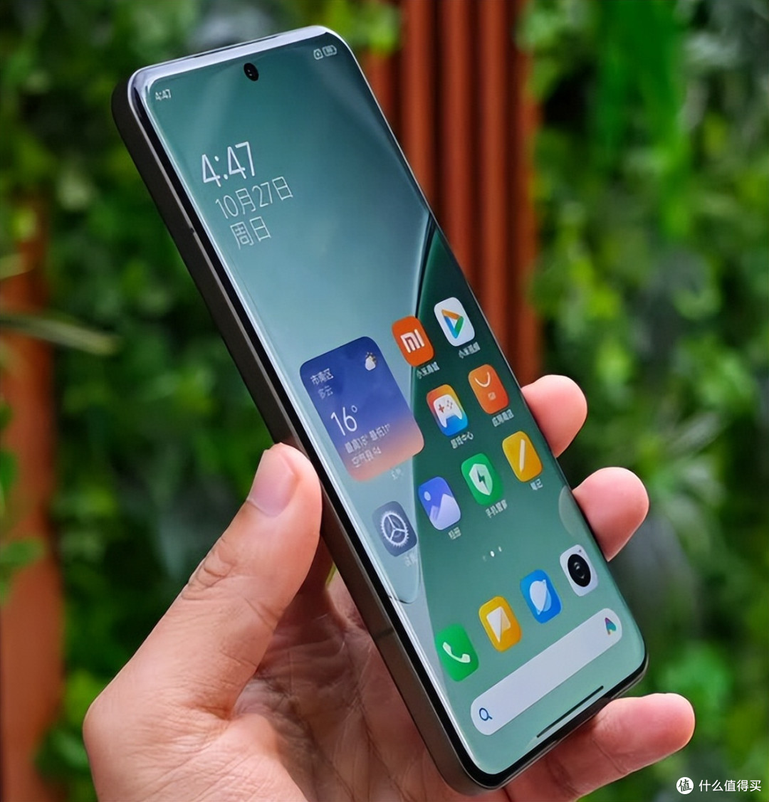 小米放弃高利润,从5799元跌至3670元,16GB+512GB+徕卡潜望长焦